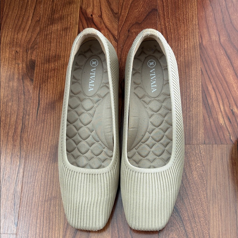 VIVAIA Women's Neutral Knit Square-Toe Ballet Flats - Beige